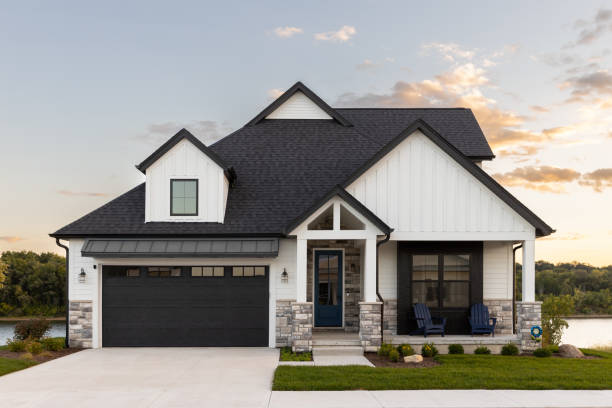 Best Solar Panel Roofing Installation  in Farmville, VA